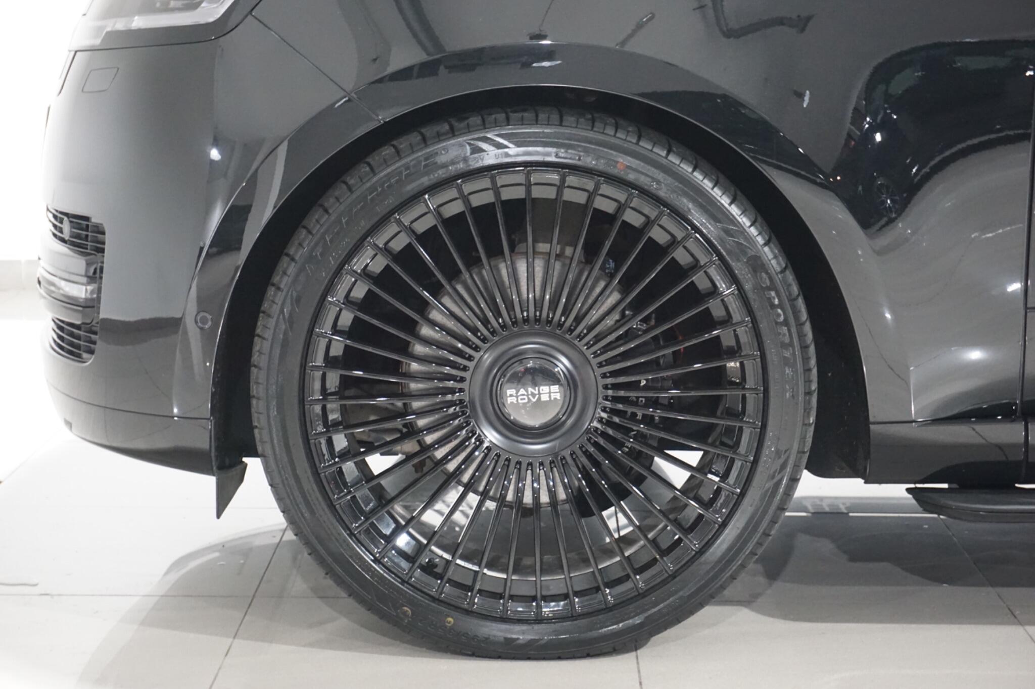 Land Rover Range Rover 3.0 D300 MHEV Autobiography SUV 5dr Diesel Auto 4WD Euro 6 (s/s) (300 ps)